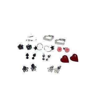 Lot Of 10 Silver Tone Pierced Earrings Floral Hearts Stars Roses Variety (6136)